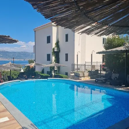 Relax Salena Apartament Slatine